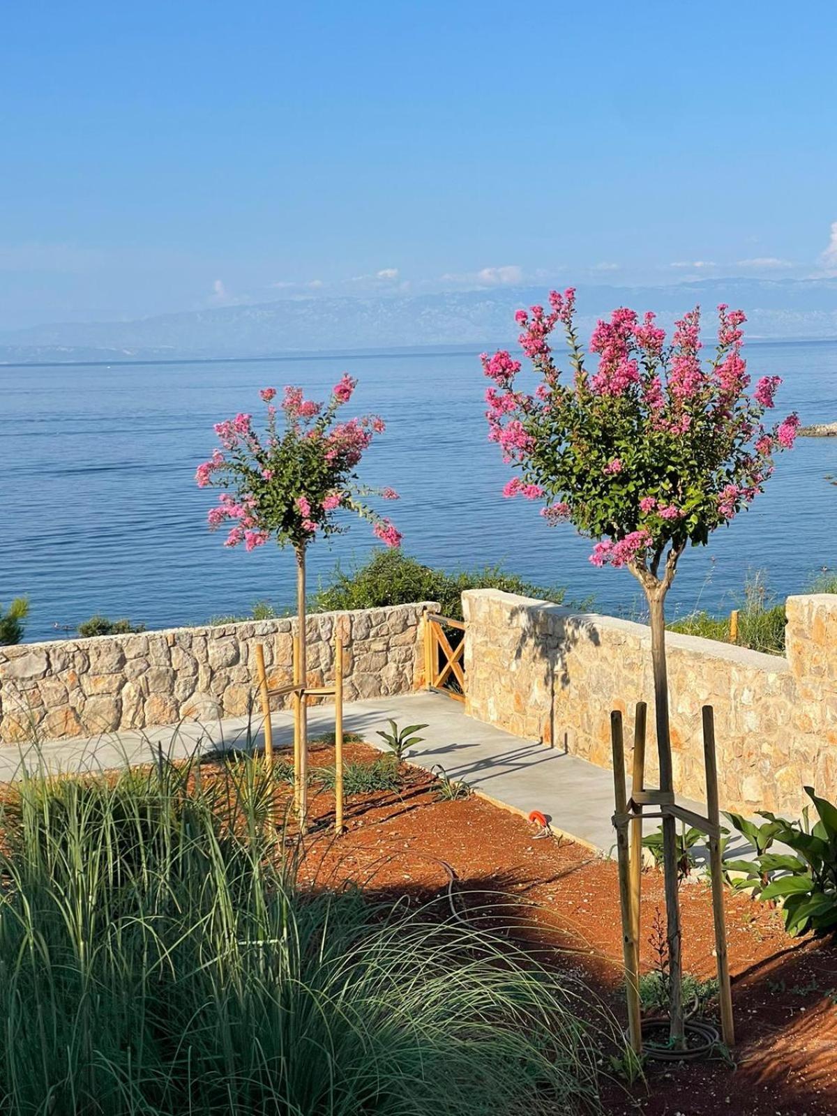Sea Sage Apartman